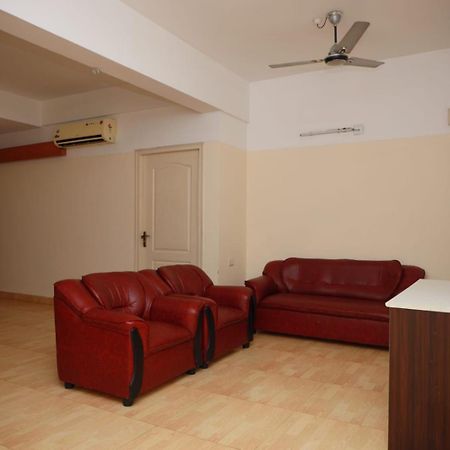 Hotel Tayas Trippapur Kültér fotó