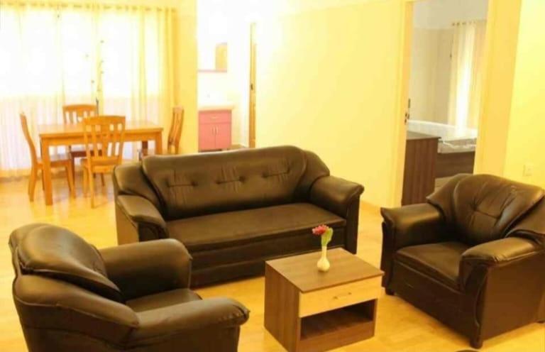 Hotel Tayas Trippapur Kültér fotó