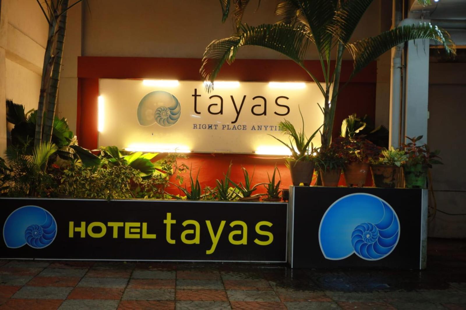 Hotel Tayas Trippapur Kültér fotó